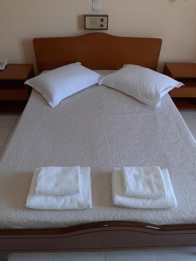 Ammousa Hotel Apartments Lixouri Eksteriør billede