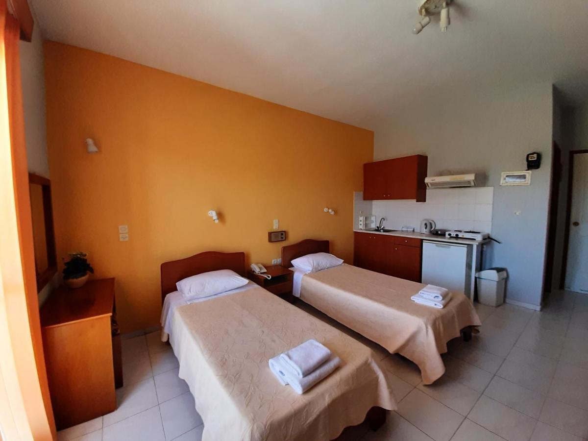 Ammousa Hotel Apartments Lixouri Eksteriør billede
