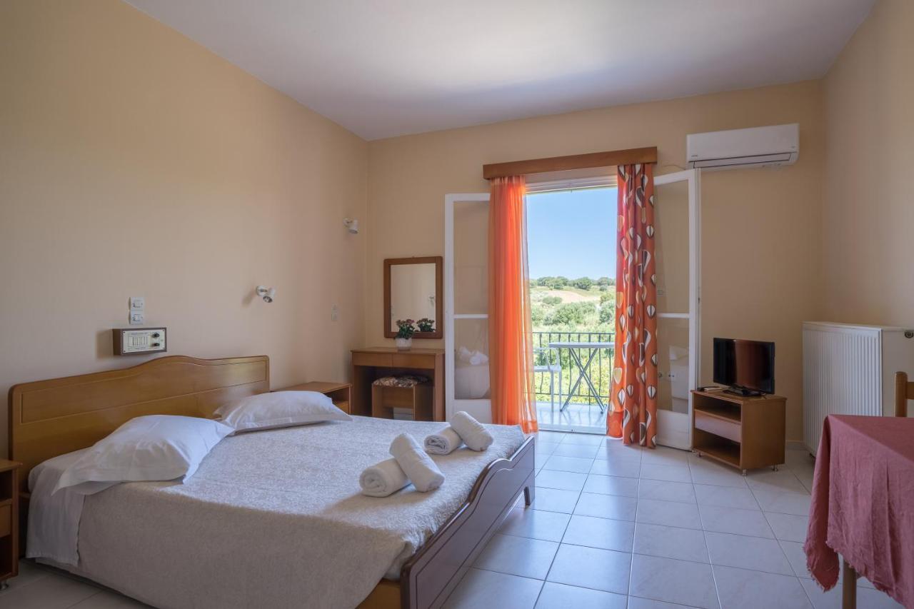 Ammousa Hotel Apartments Lixouri Eksteriør billede
