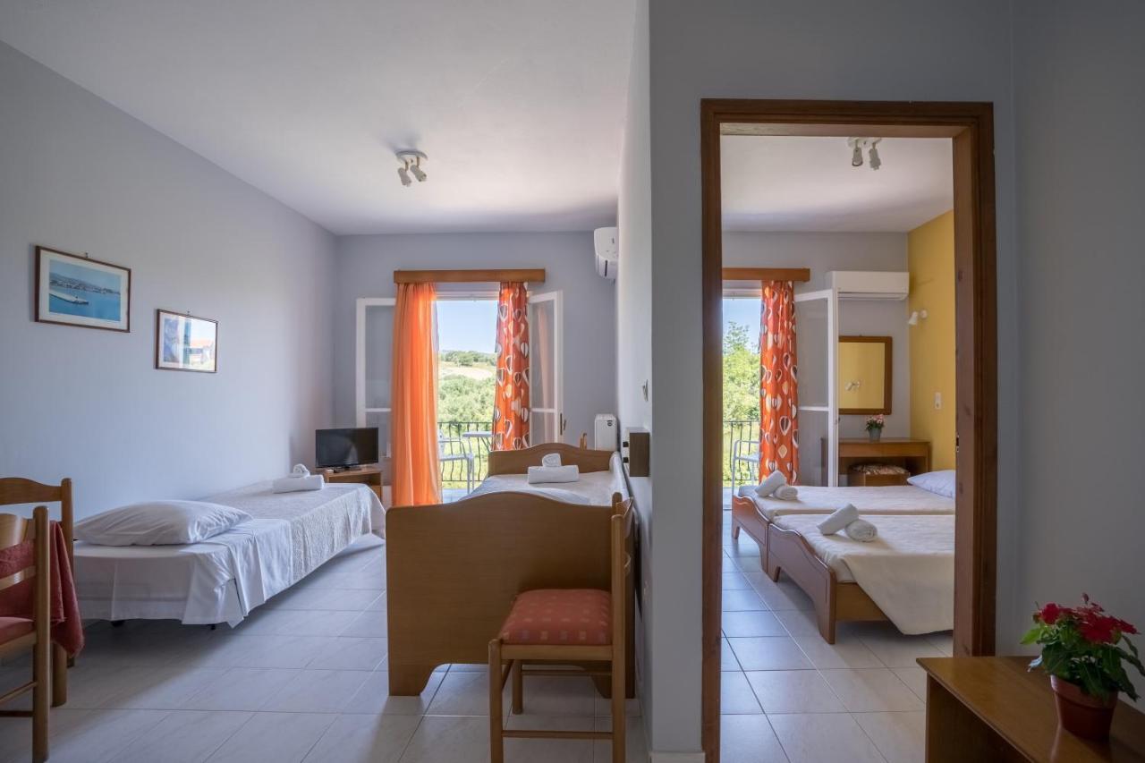 Ammousa Hotel Apartments Lixouri Eksteriør billede