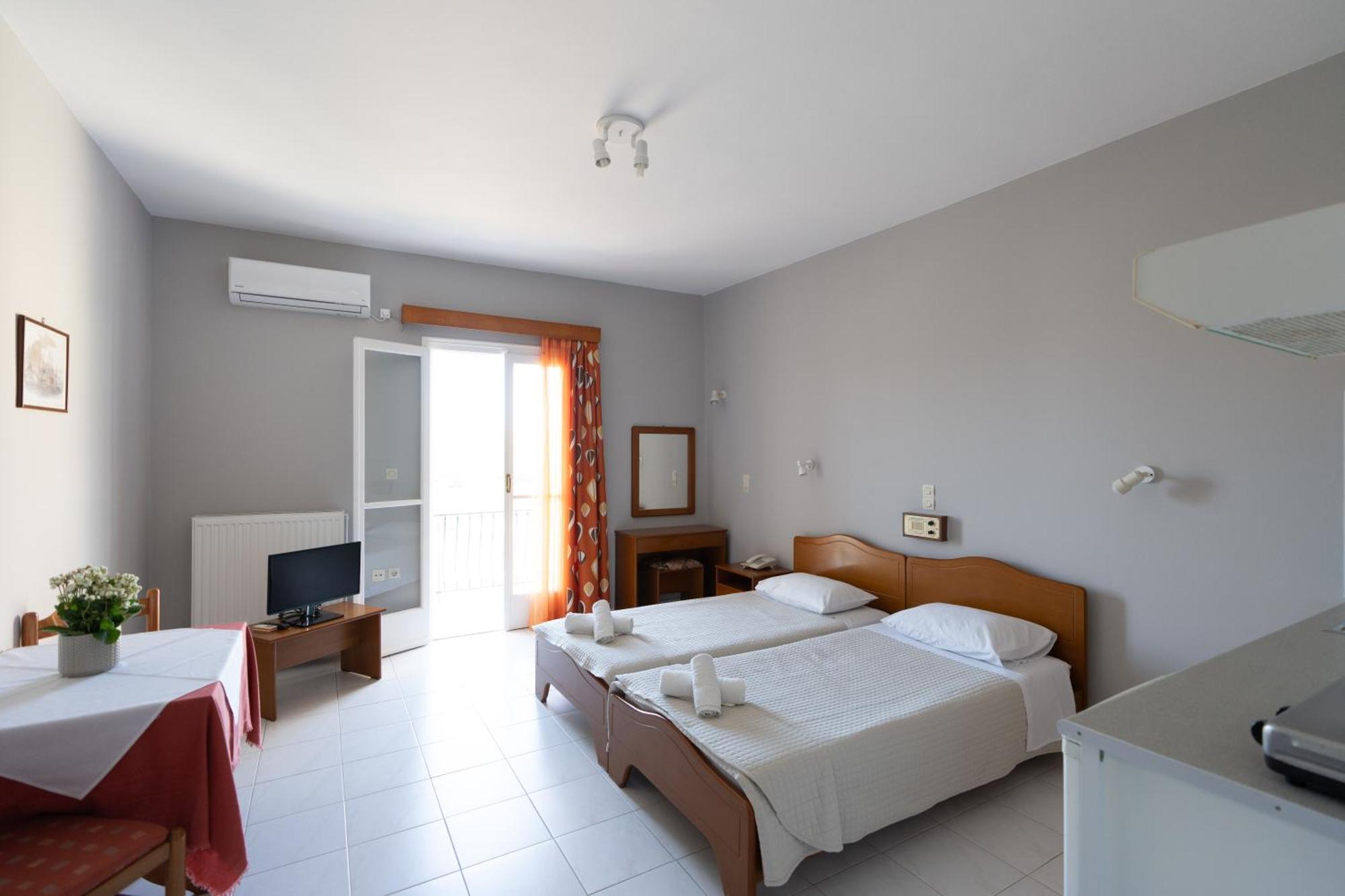 Ammousa Hotel Apartments Lixouri Eksteriør billede